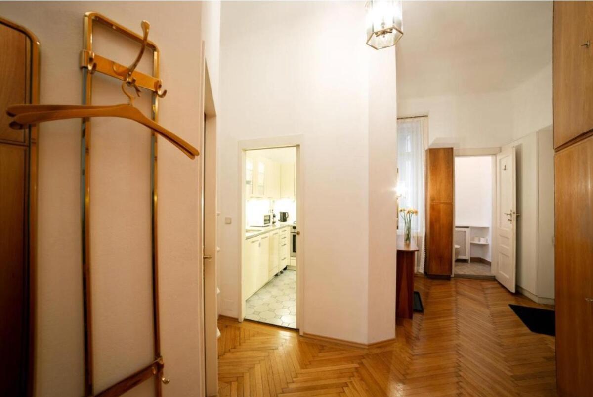 Premium Classical With Free Parking Apartamento *